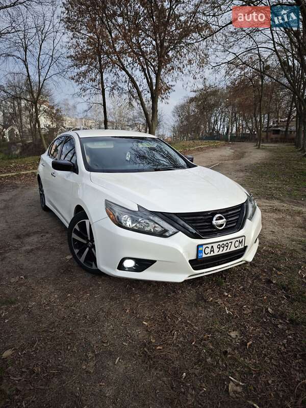 Седан Nissan Altima 2017 в Белой Церкви