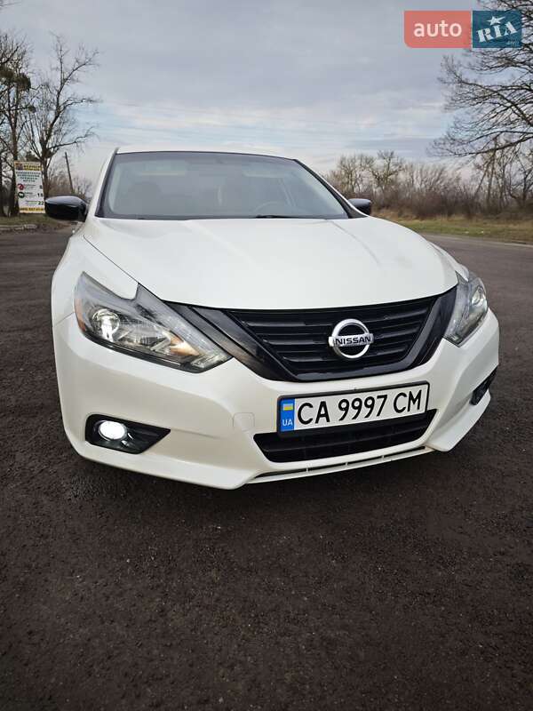 Седан Nissan Altima 2017 в Белой Церкви