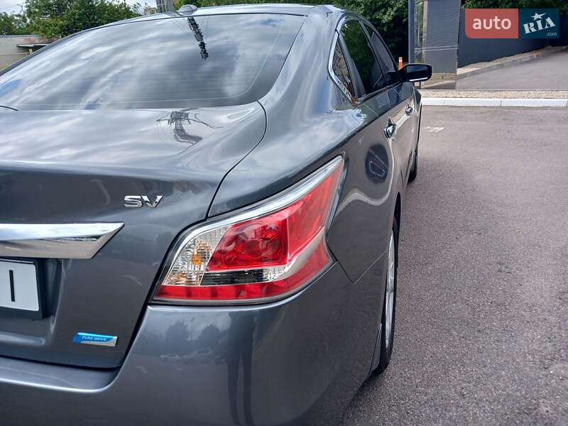 Седан Nissan Altima 2015 в Харкові