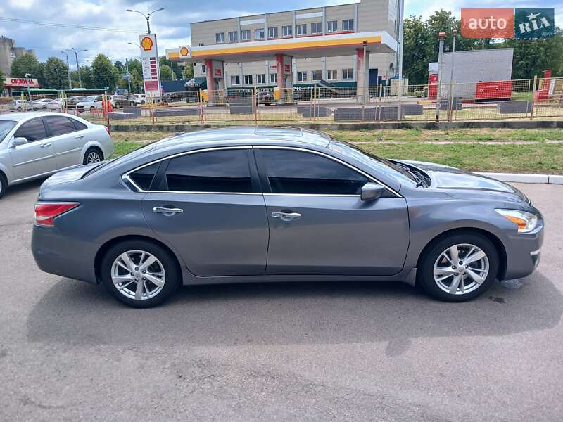 Седан Nissan Altima 2015 в Харкові