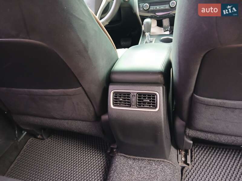 Седан Nissan Altima 2015 в Харкові