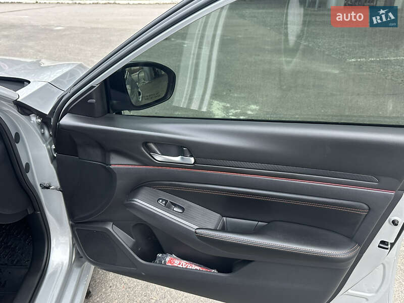 Седан Nissan Altima 2021 в Днепре