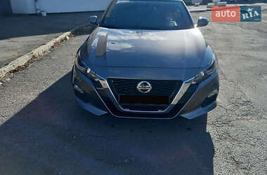 Седан Nissan Altima 2020 в Києві