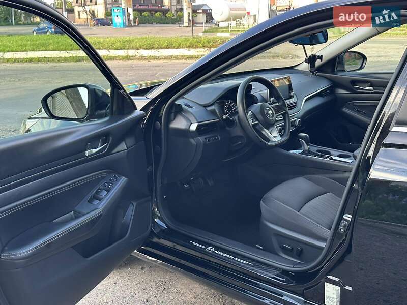 Седан Nissan Altima 2020 в Тульчине