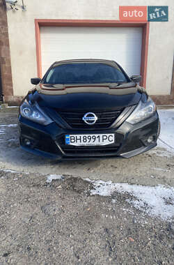 Седан Nissan Altima 2018 в Одессе