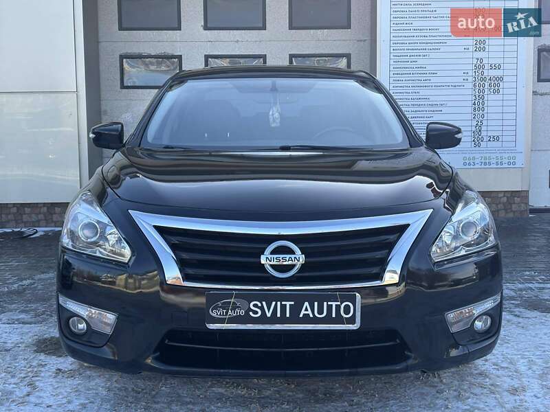 Седан Nissan Altima 2015 в Миколаєві