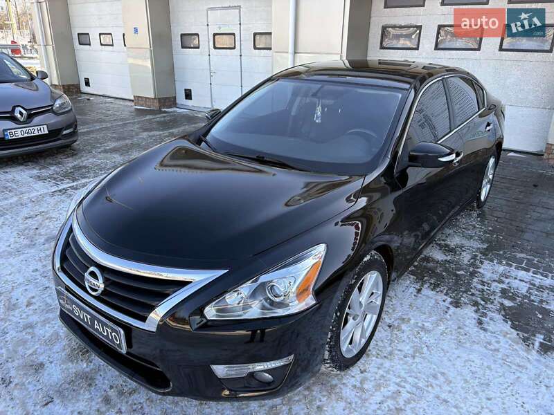 Седан Nissan Altima 2015 в Миколаєві