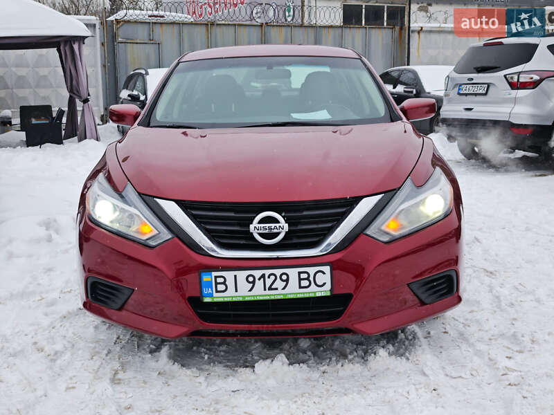 Седан Nissan Altima 2015 в Киеве фото 9 Седан Nissan Altima 2015 в Киеве
