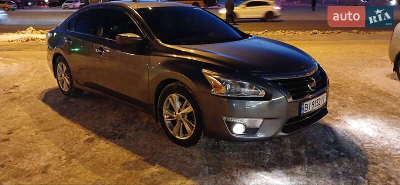 Седан Nissan Altima 2015 в Харькове