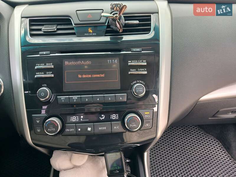 Седан Nissan Altima 2015 в Харькове