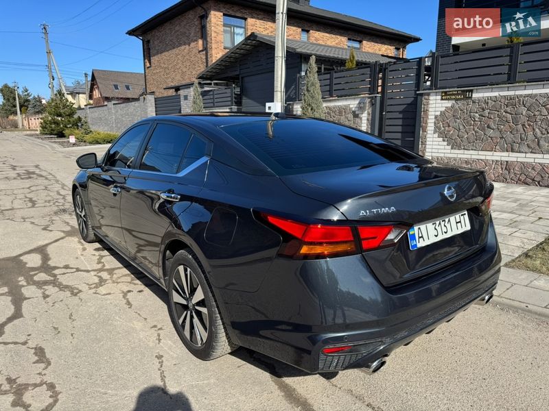 Седан Nissan Altima 2022 в Белой Церкви