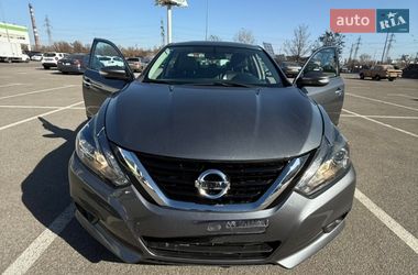 Седан Nissan Altima 2017 в Києві