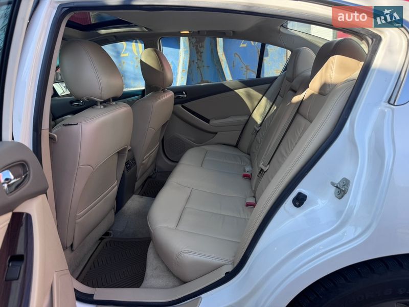 Седан Nissan Altima 2011 в Києві фото 32 Седан Nissan Altima 2011 в Києві