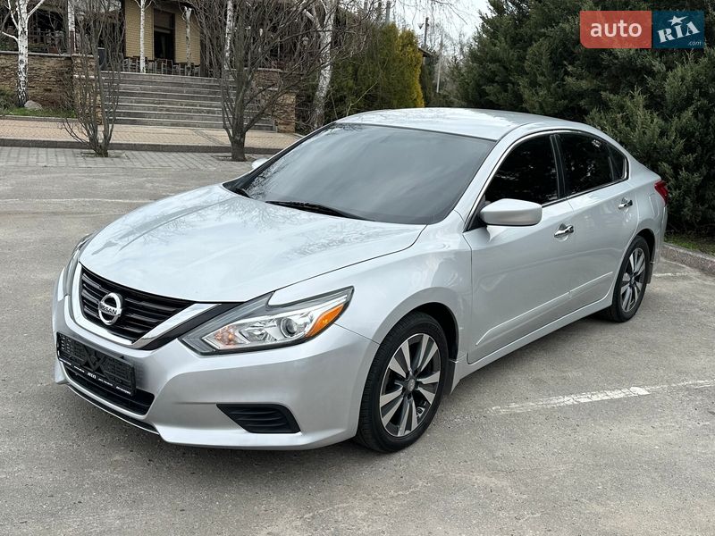 Седан Nissan Altima 2017 в Харькове фото 3 Седан Nissan Altima 2017 в Харькове