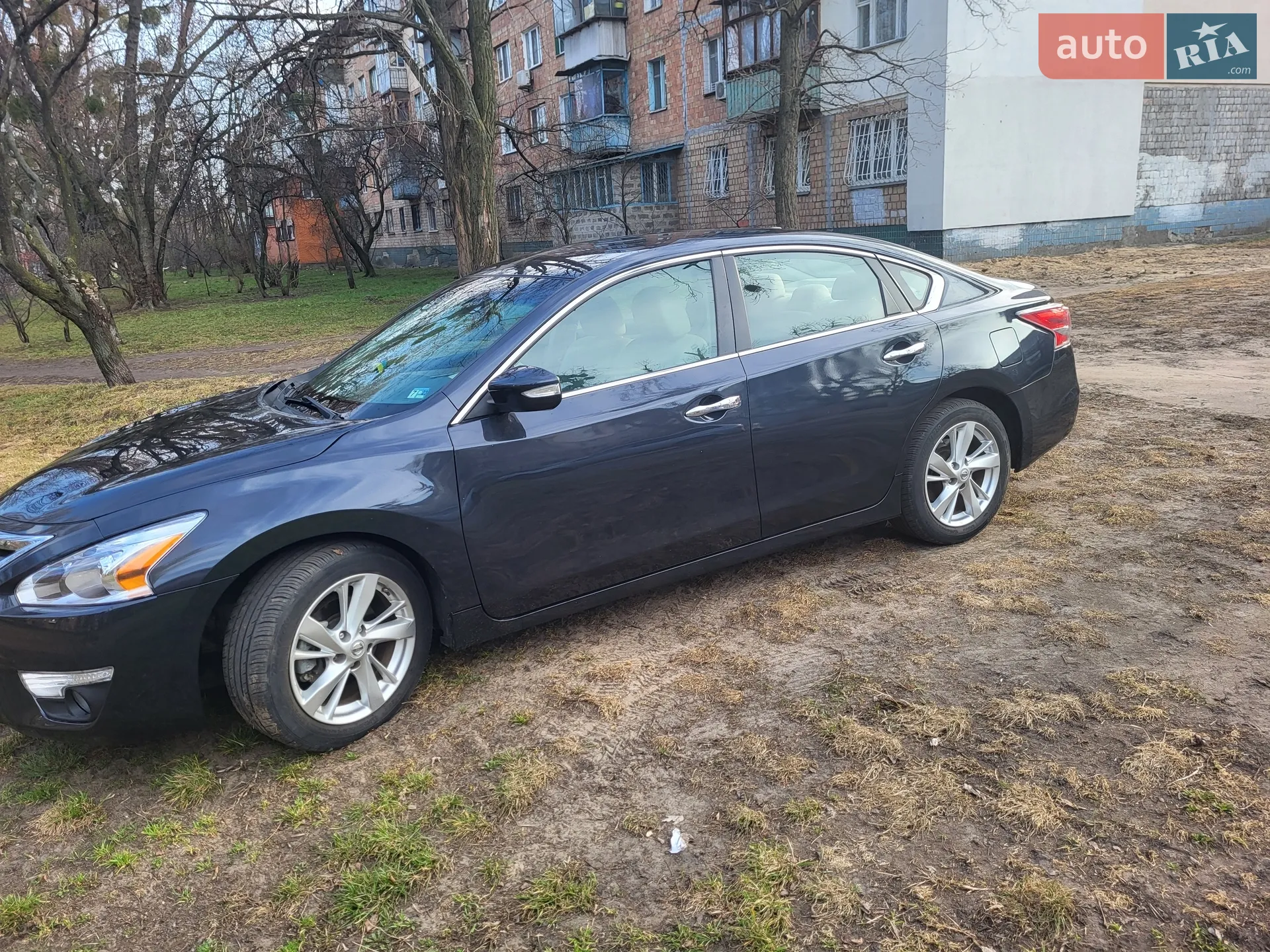 2013 Nissan Altima - мініатюра 10