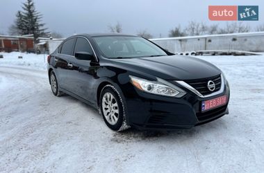 Седан Nissan Altima 2016 в Красилове