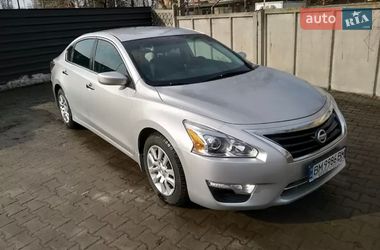 Седан Nissan Altima 2015 в Сумах