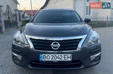 Седан Nissan Altima 2013 в Тернополі