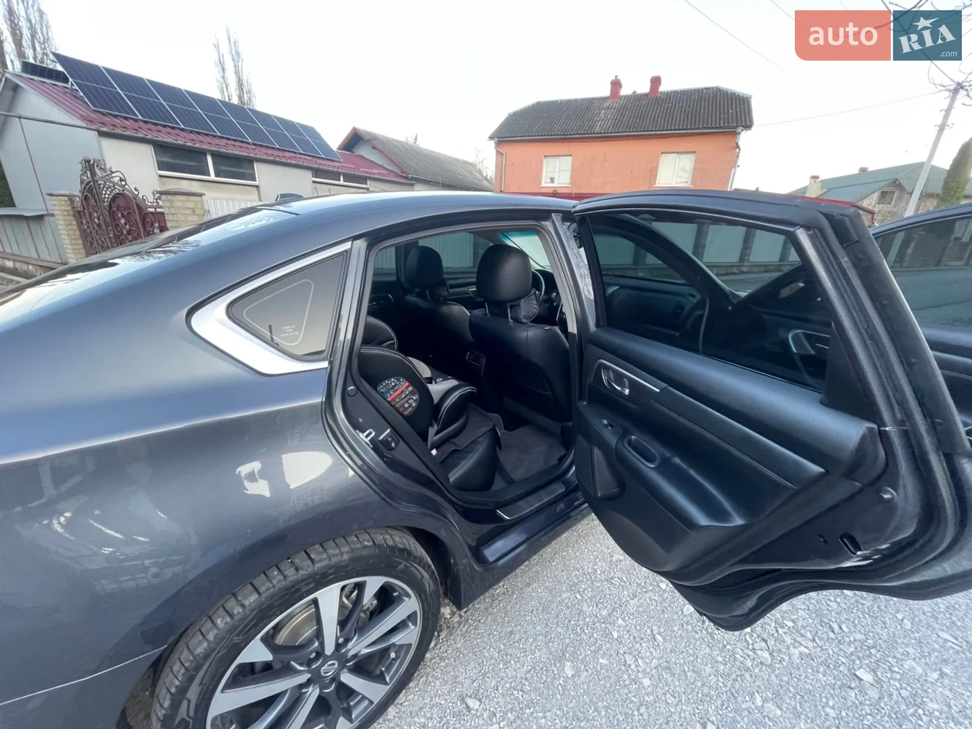 2013 Nissan Altima - мініатюра 12