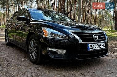 Седан Nissan Altima 2014 в Кропивницком