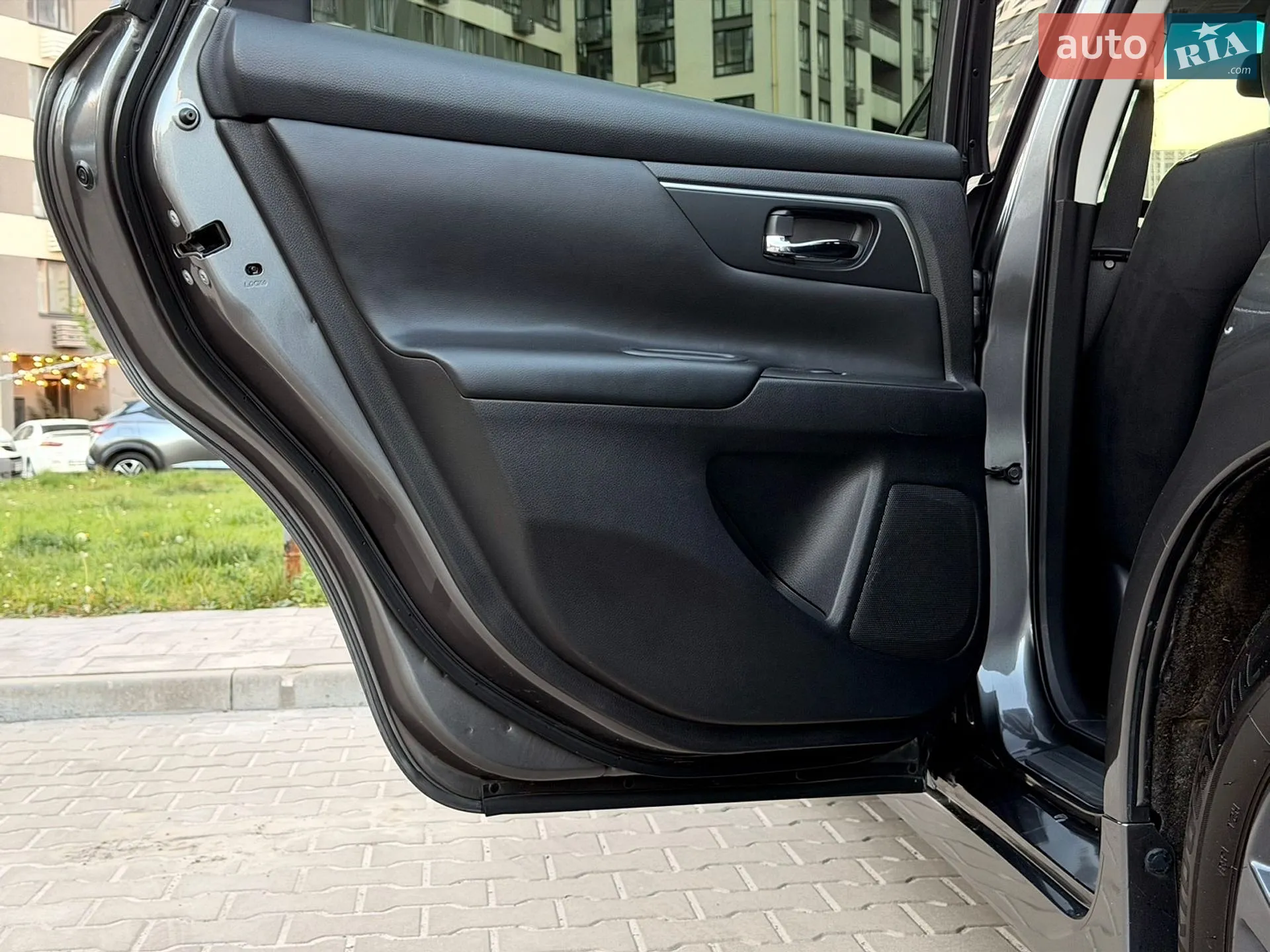 2015 Nissan Altima - мініатюра 23