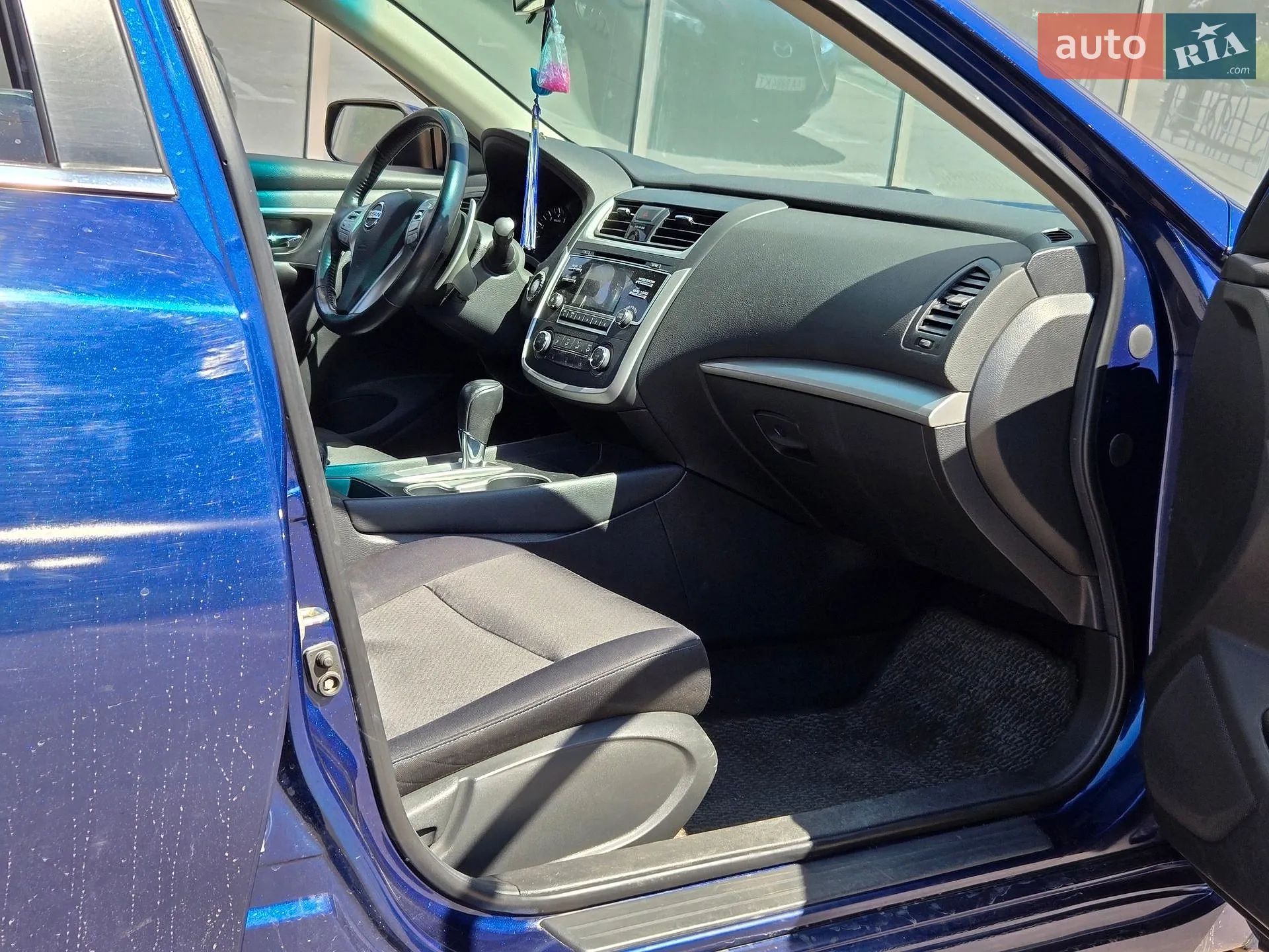 2017 Nissan Altima - мініатюра 17