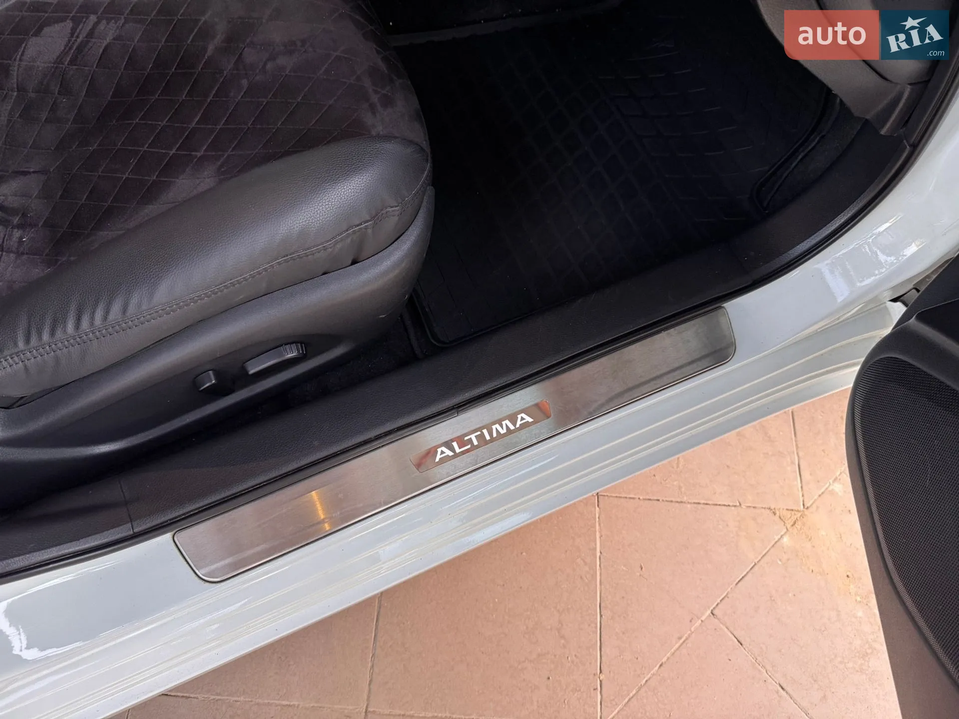 2017 Nissan Altima - мініатюра 9