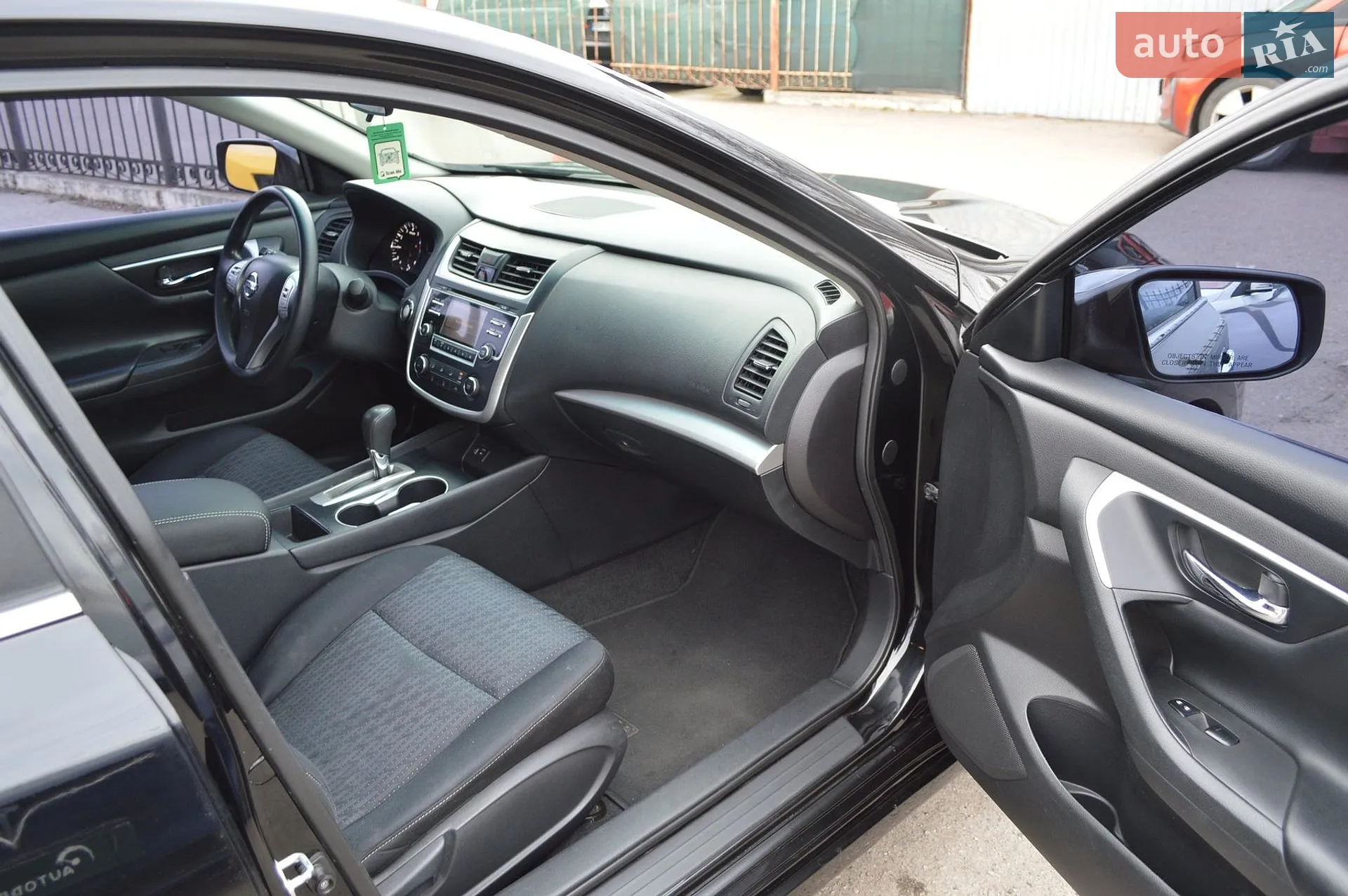 2015 Nissan Altima - мініатюра 17
