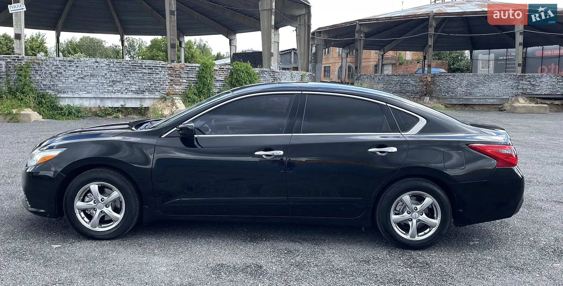 2016 Nissan Altima - мініатюра 38