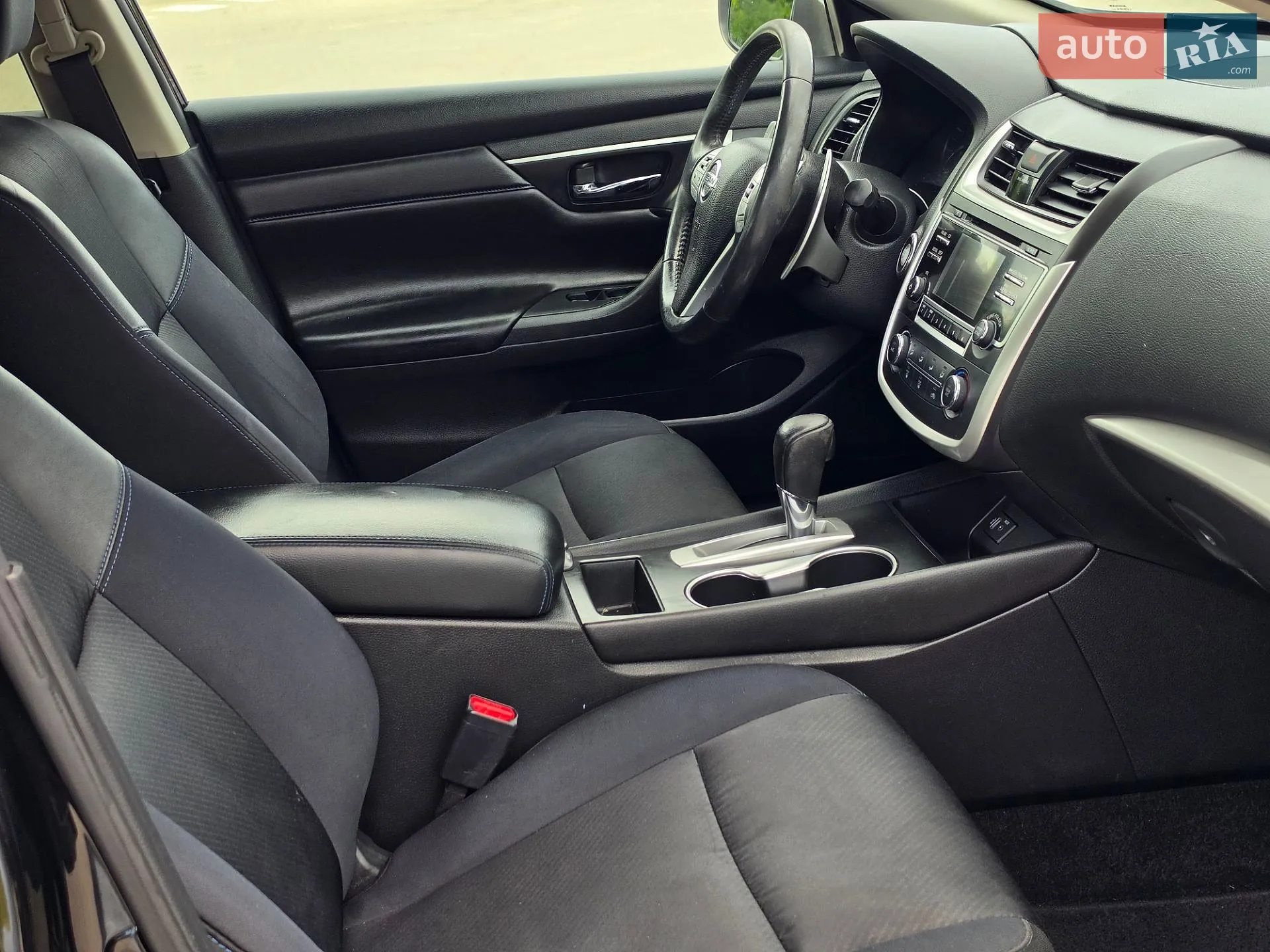 2017 Nissan Altima - мініатюра 38