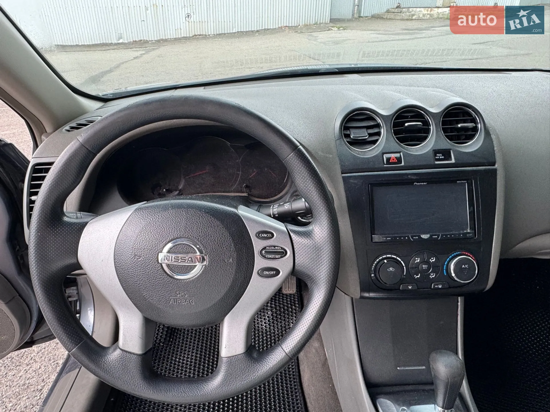 2010 Nissan Altima - мініатюра 13
