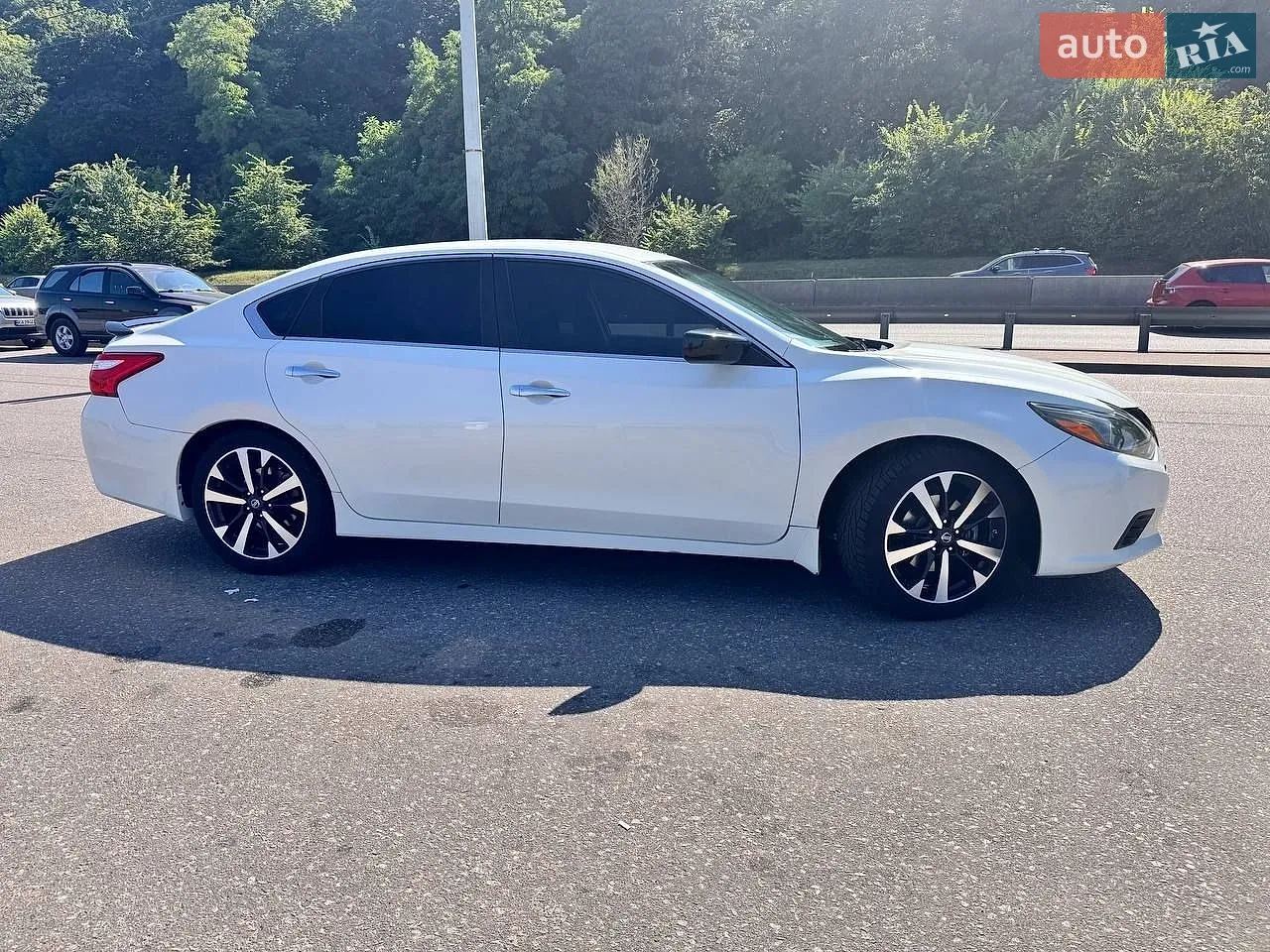 2017 Nissan Altima - мініатюра 5
