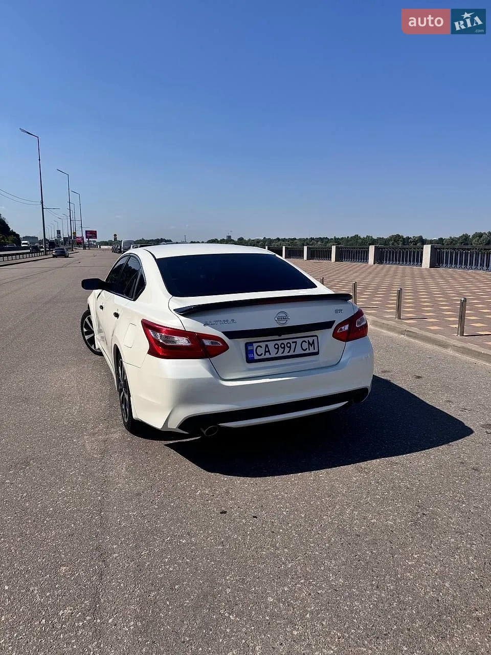 2017 Nissan Altima - мініатюра 10