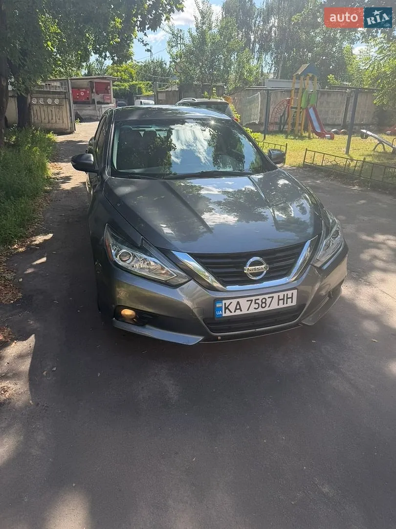 2018 Nissan Altima - мініатюра 2