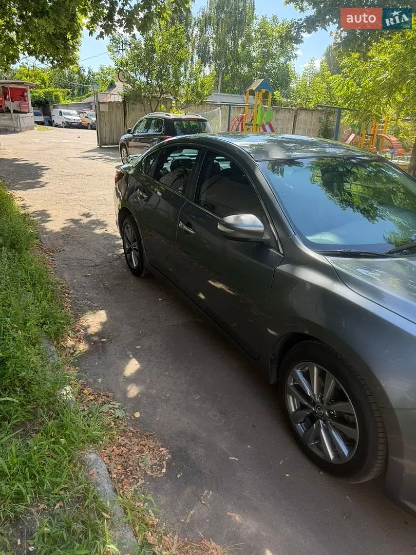 2018 Nissan Altima - мініатюра 3