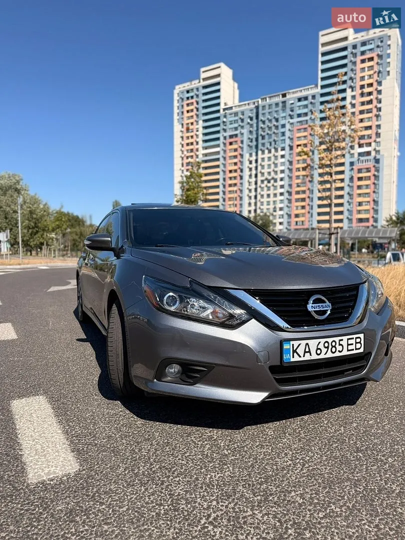 2017 Nissan Altima - мініатюра 2