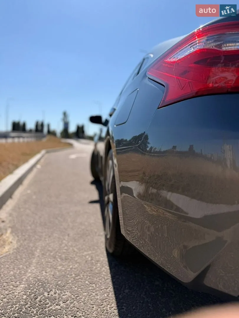 2017 Nissan Altima - мініатюра 9