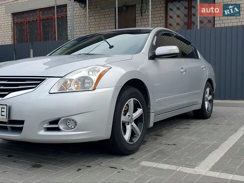 Nissan Altima
