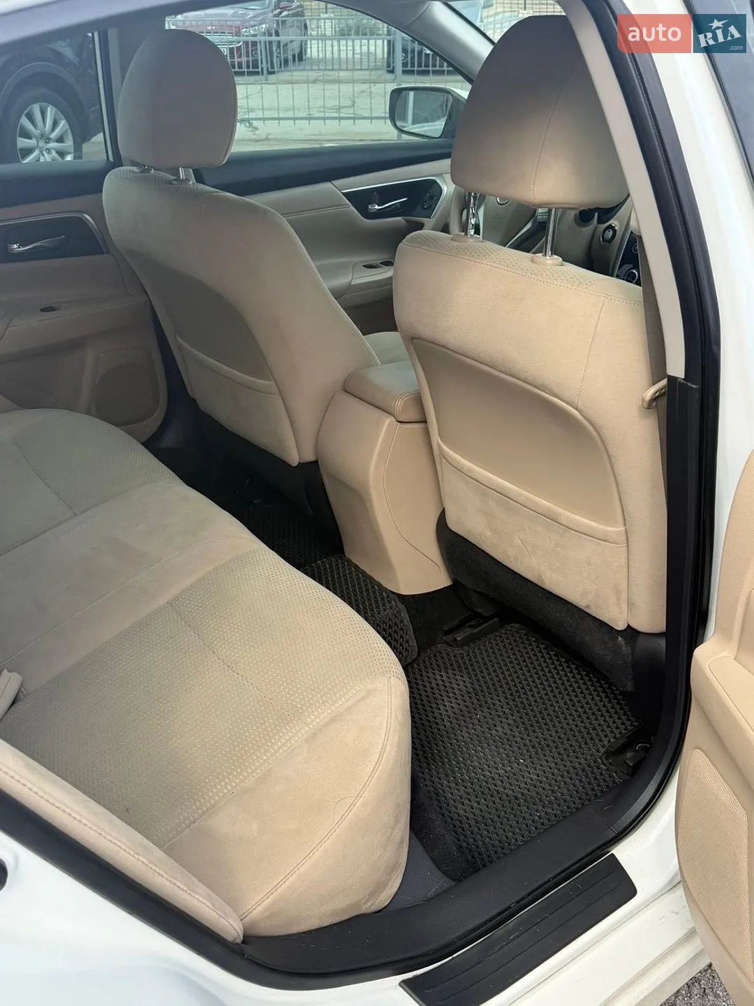 2015 Nissan Altima - мініатюра 15