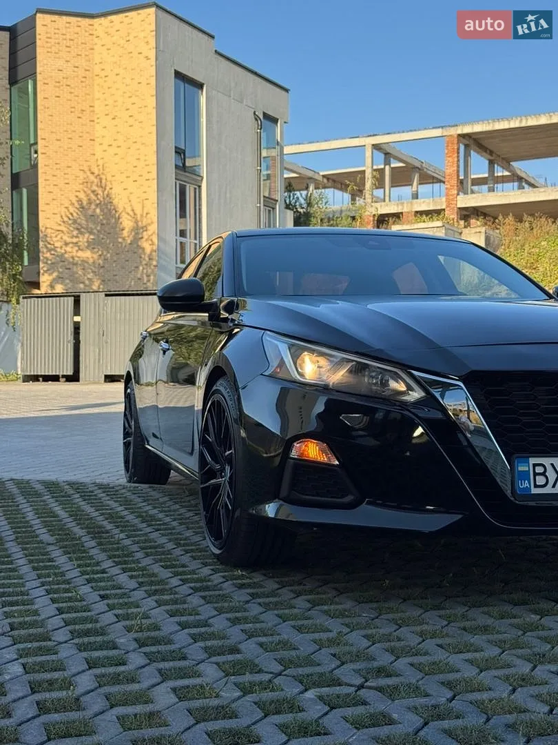 2022 Nissan Altima - мініатюра 10