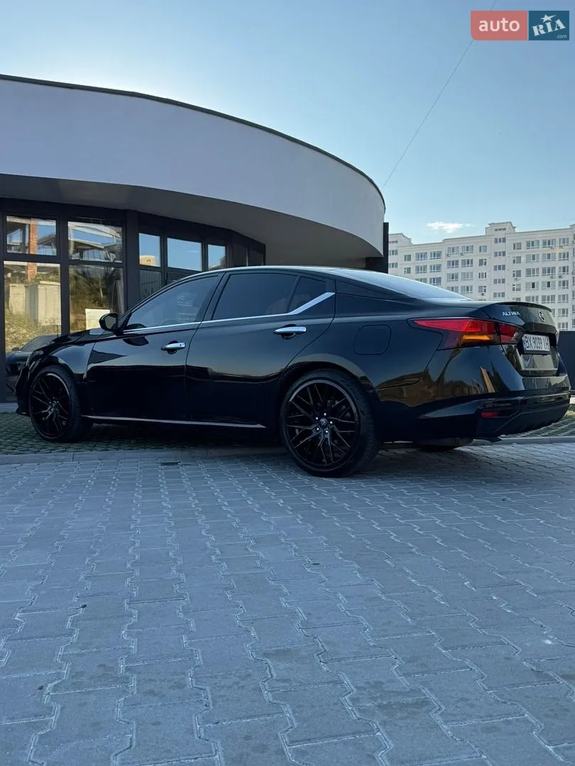 2022 Nissan Altima - мініатюра 18