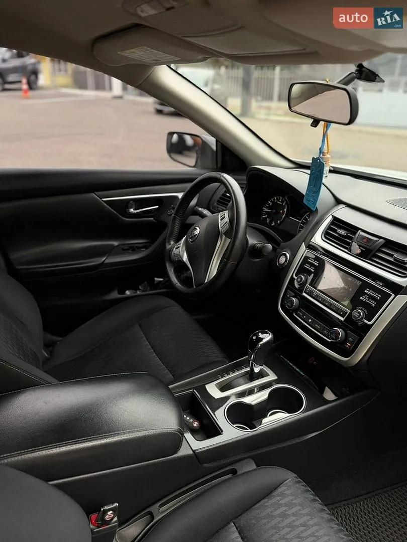 2018 Nissan Altima - мініатюра 12