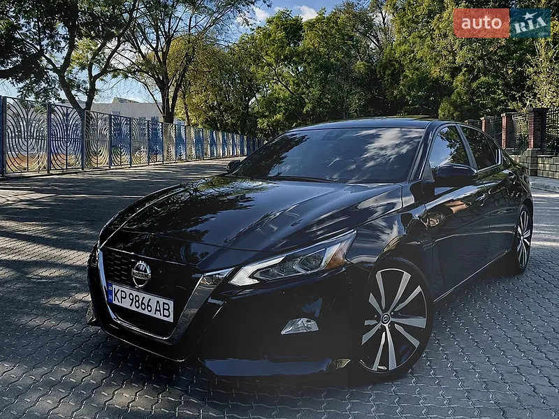 Nissan Altima