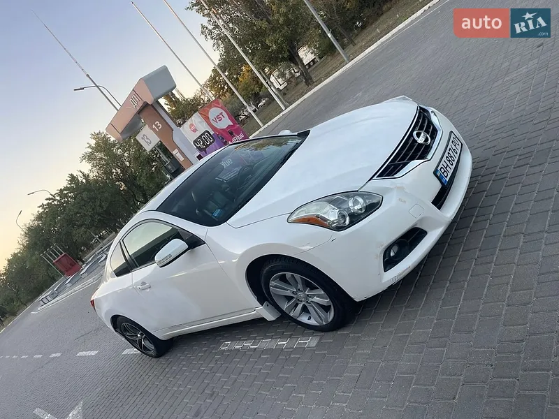 Nissan Altima 2010