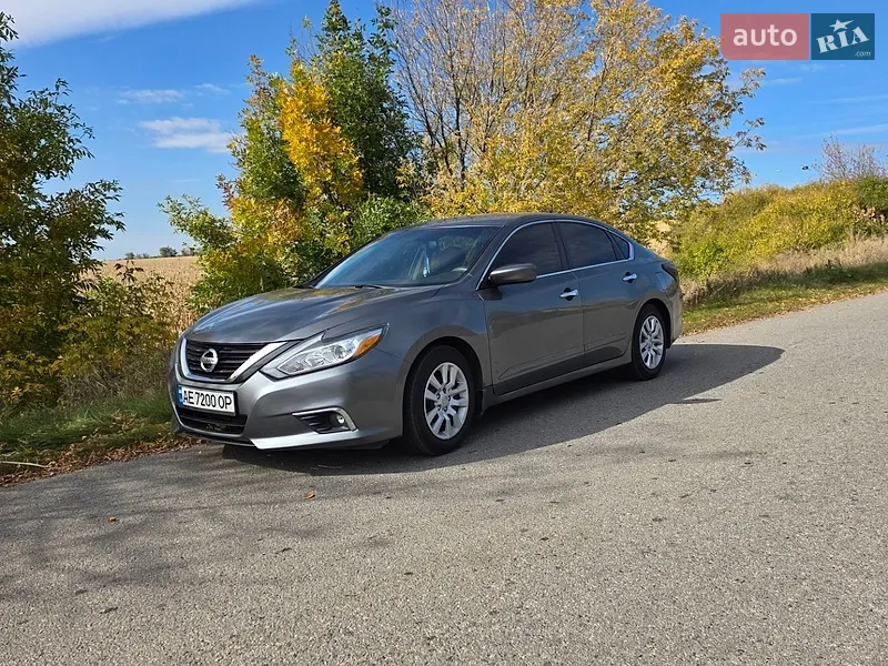 Nissan Altima