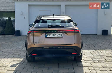 Внедорожник / Кроссовер Nissan Ariya 2022 в 