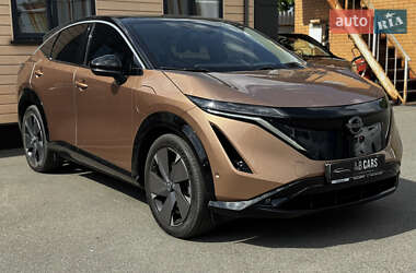 Позашляховик / Кросовер Nissan Ariya 2022 в 