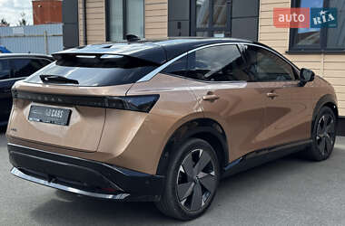 Позашляховик / Кросовер Nissan Ariya 2022 в 