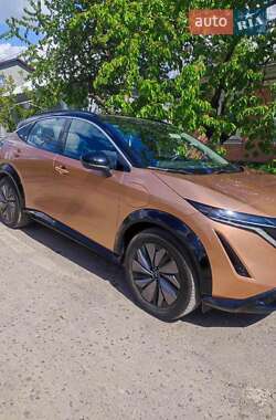 Позашляховик / Кросовер Nissan Ariya 2022 в 