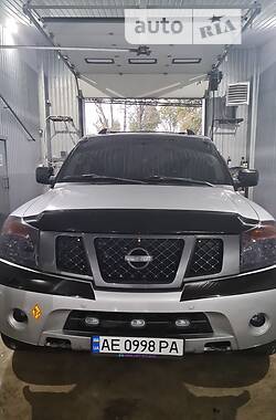 Внедорожник / Кроссовер Nissan Armada 2008 в Днепре